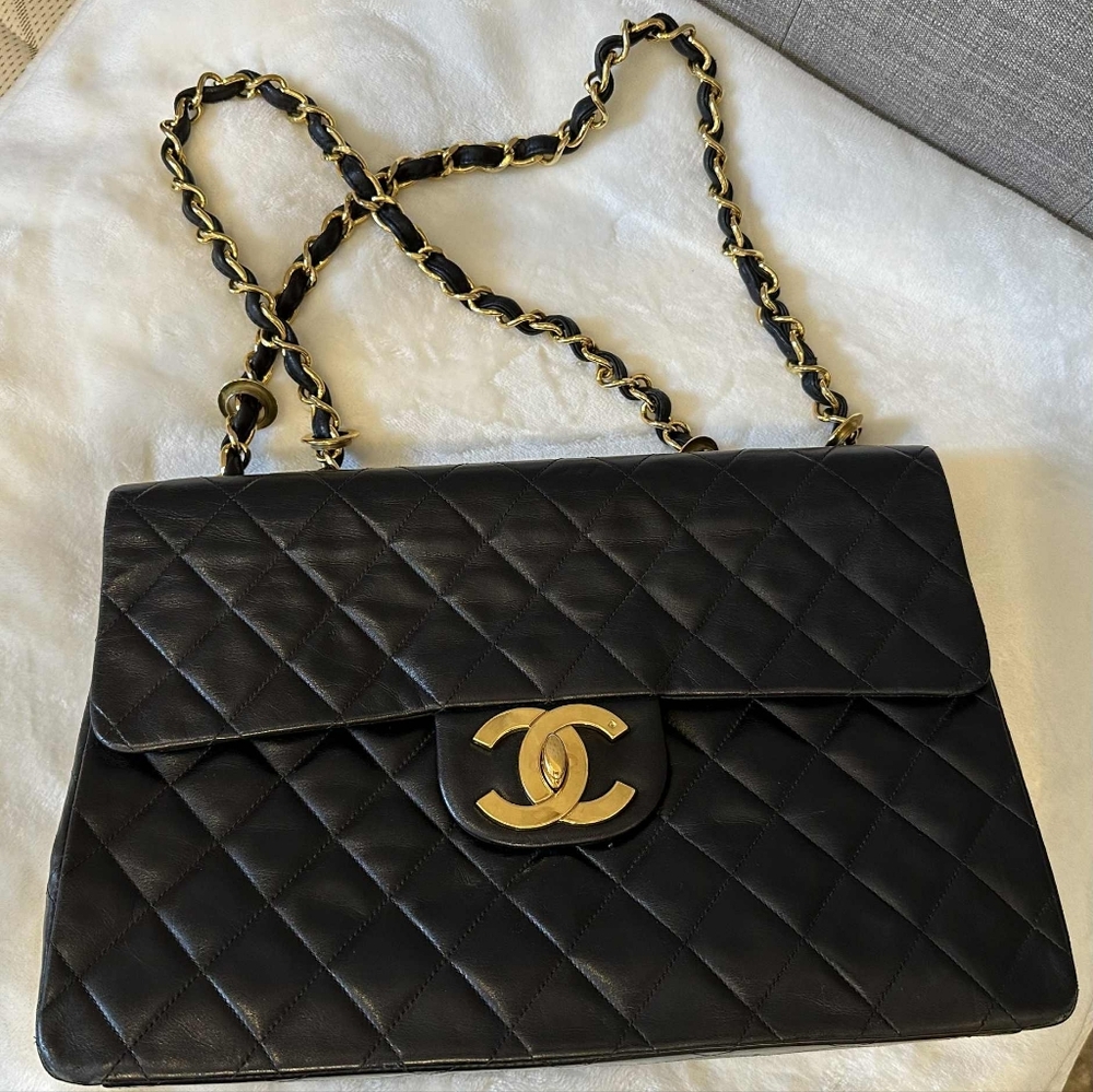 Chanel Black Quilted Shoulder Bag with Gold Chain ( JUMBO SIZE)